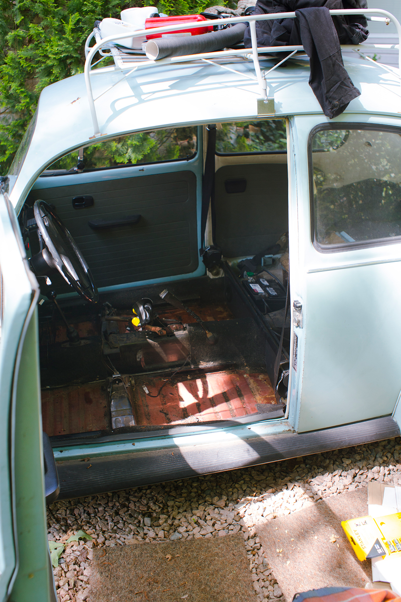 Illustration for article titled I Did A Seats-Out Clean Of My Car And It Felt Amazing